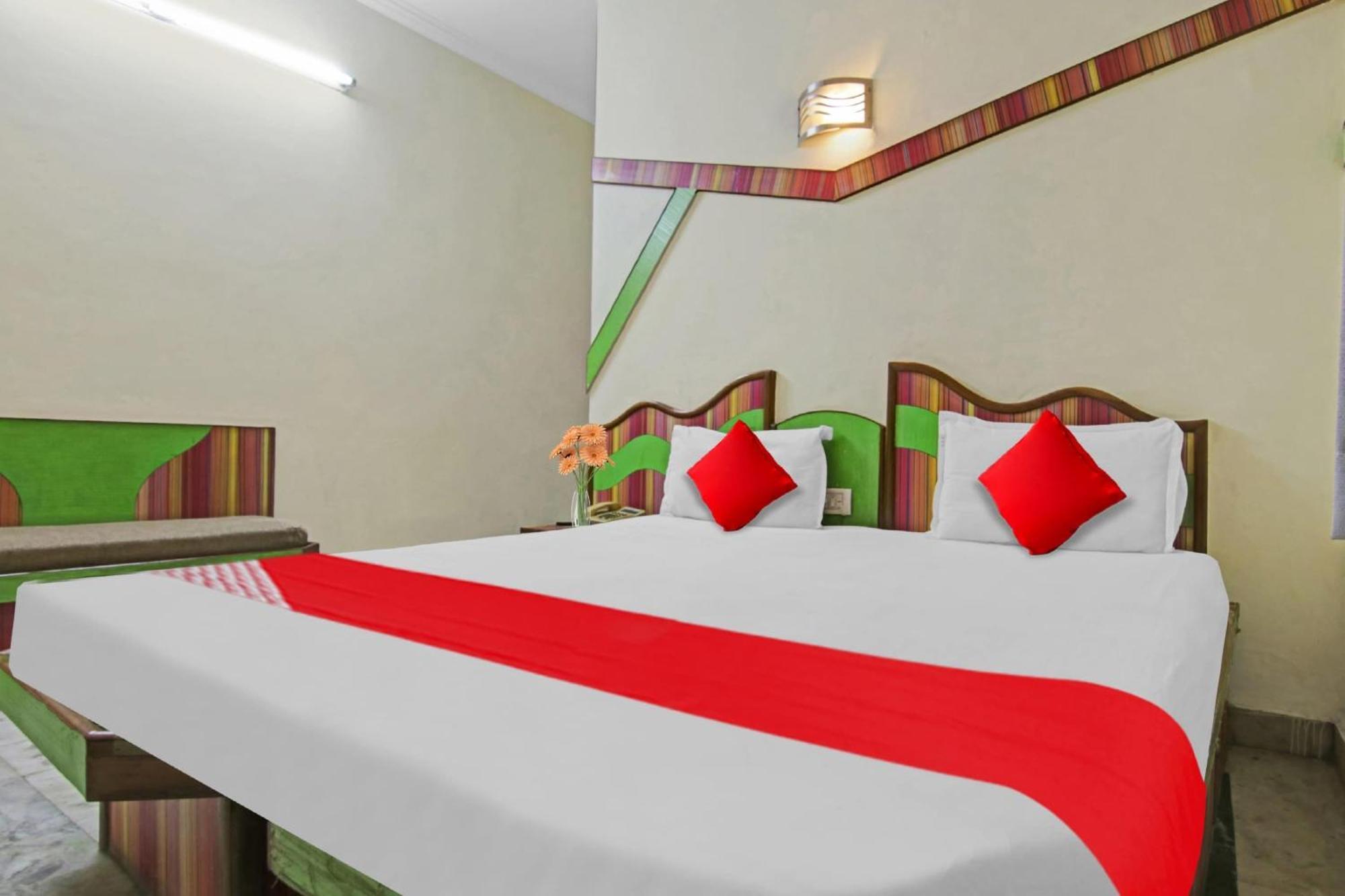 Hotel O Rak International New Delhi Exterior photo