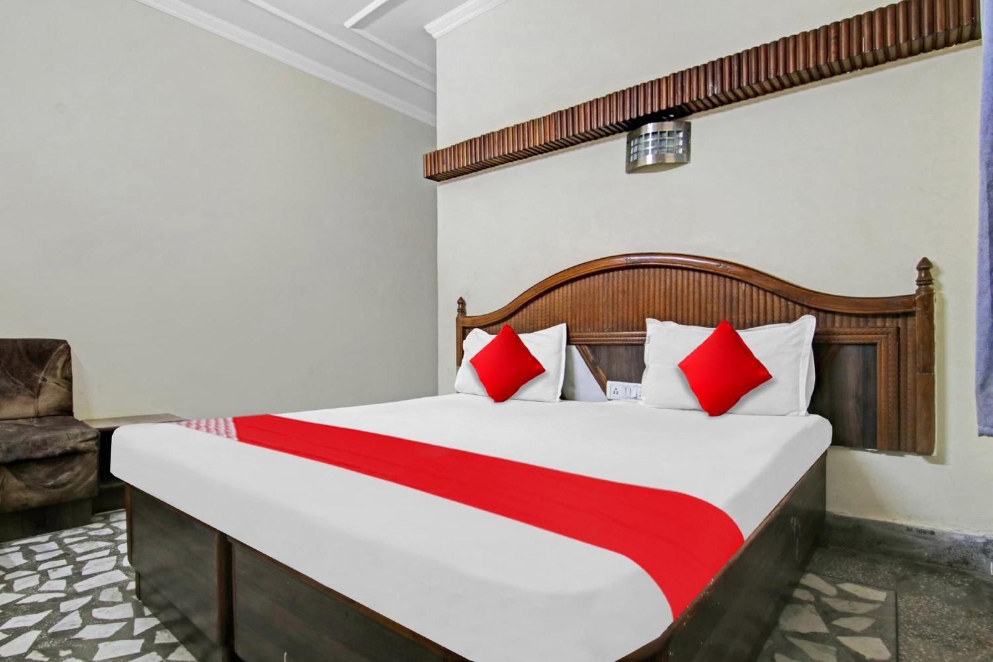 Hotel O Rak International New Delhi Exterior photo